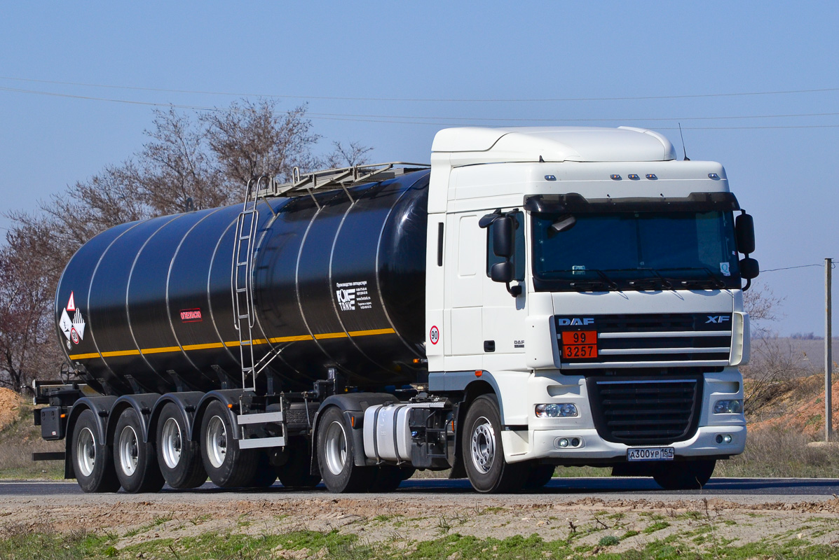 Саратовская область, № А 300 УР 164 — DAF XF105 FT