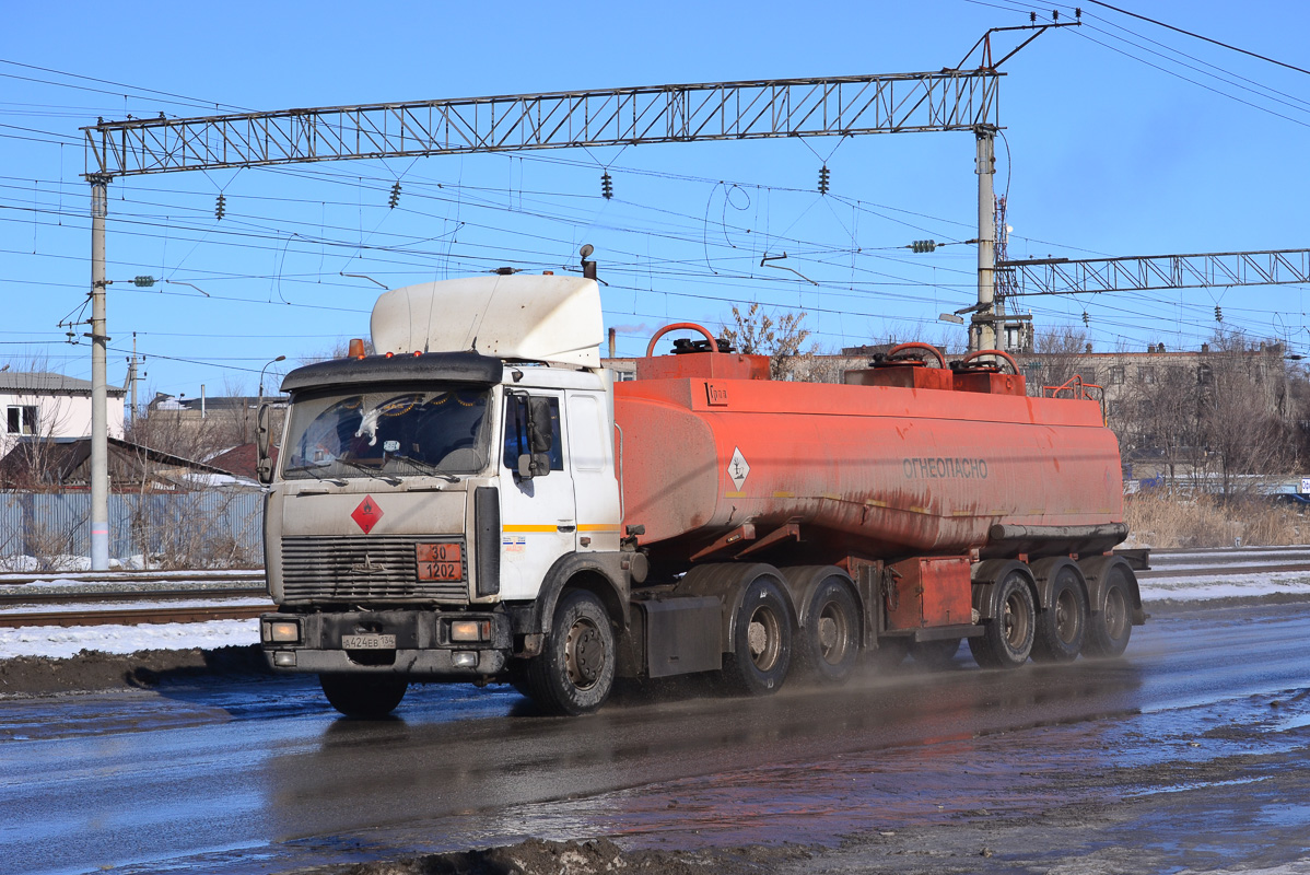 Волгоградская область, № А 424 ЕВ 134 — МАЗ-642205