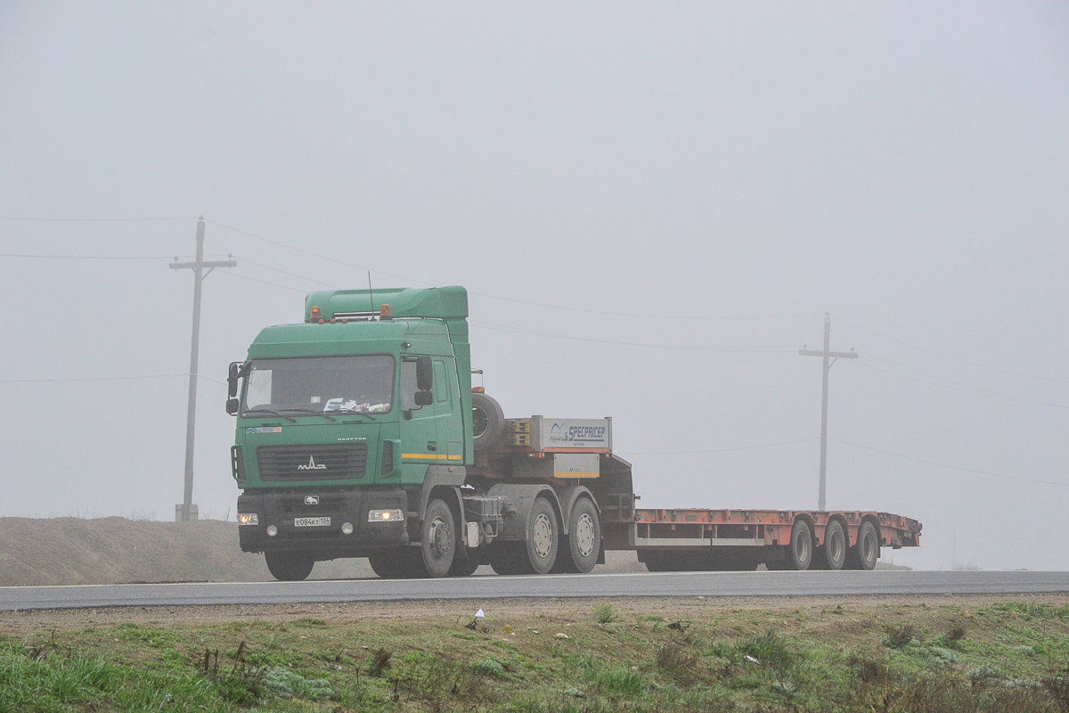 Волгоградская область, № Е 084 КТ 134 — МАЗ-6430B9