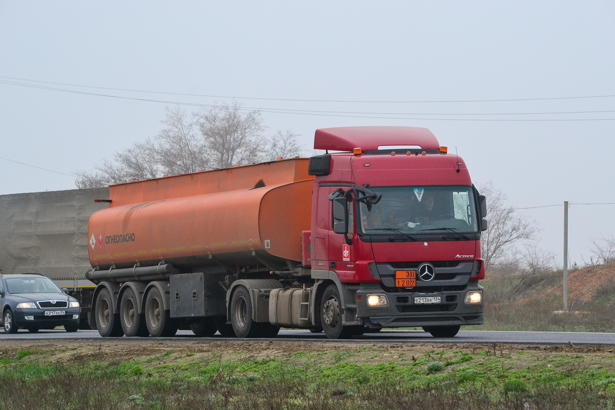 Волгоградская область, № Е 213 ВК 134 — Mercedes-Benz Actros '09 1841 [Z9M]