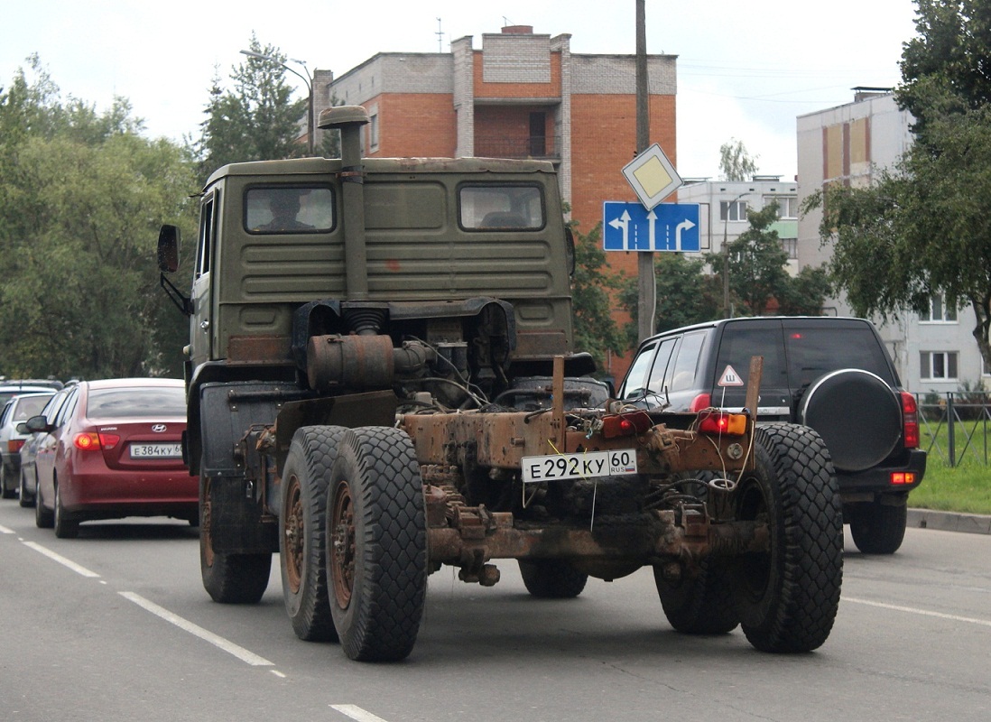 Псковская область, № Е 292 КУ 60 — КамАЗ-43101