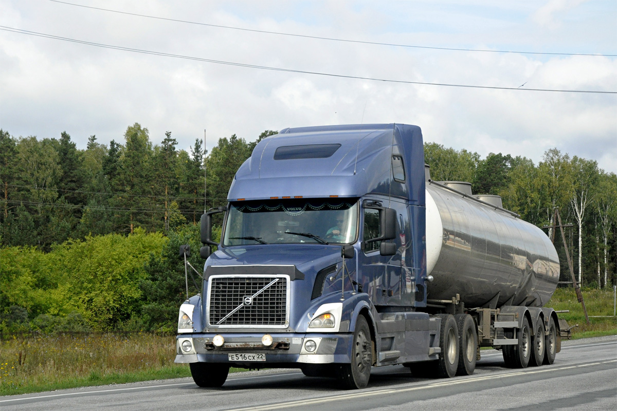 Алтайский край, № Е 516 СХ 22 — Volvo VNL670