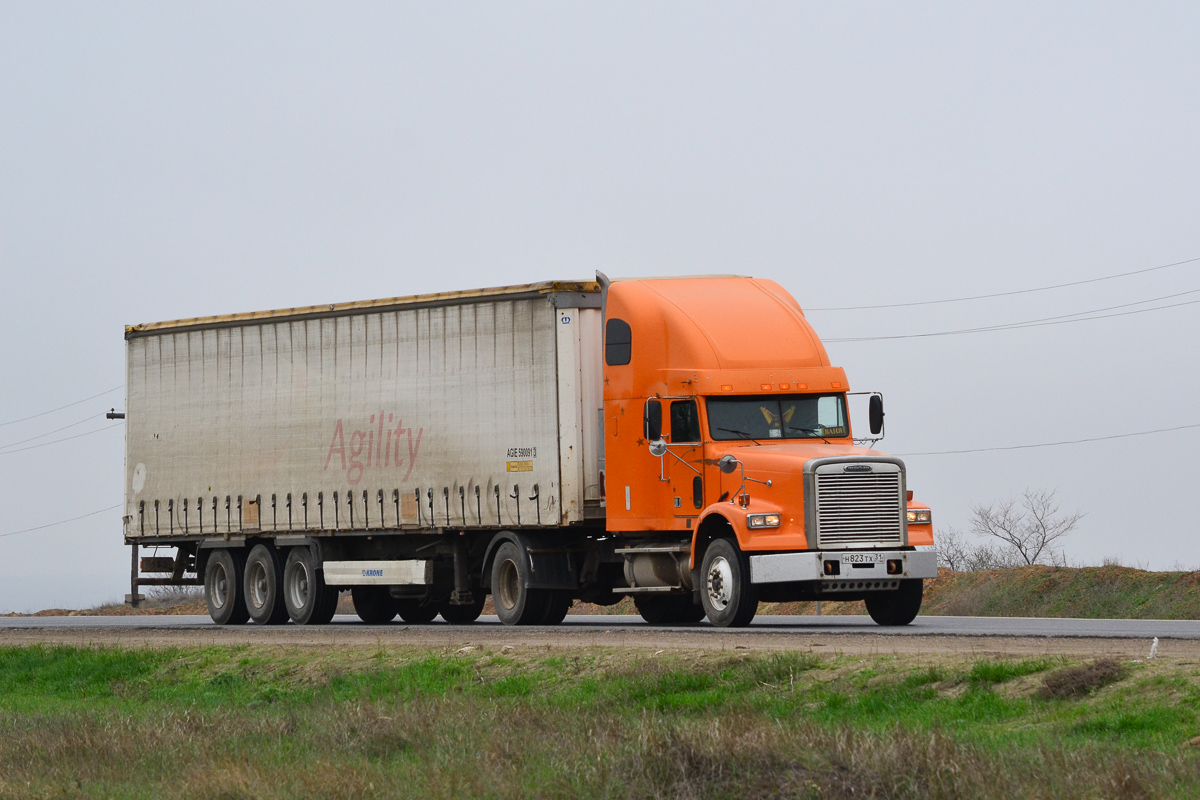 Волгоградская область, № Н 823 ТХ 31 — Freightliner FLD 120 SD