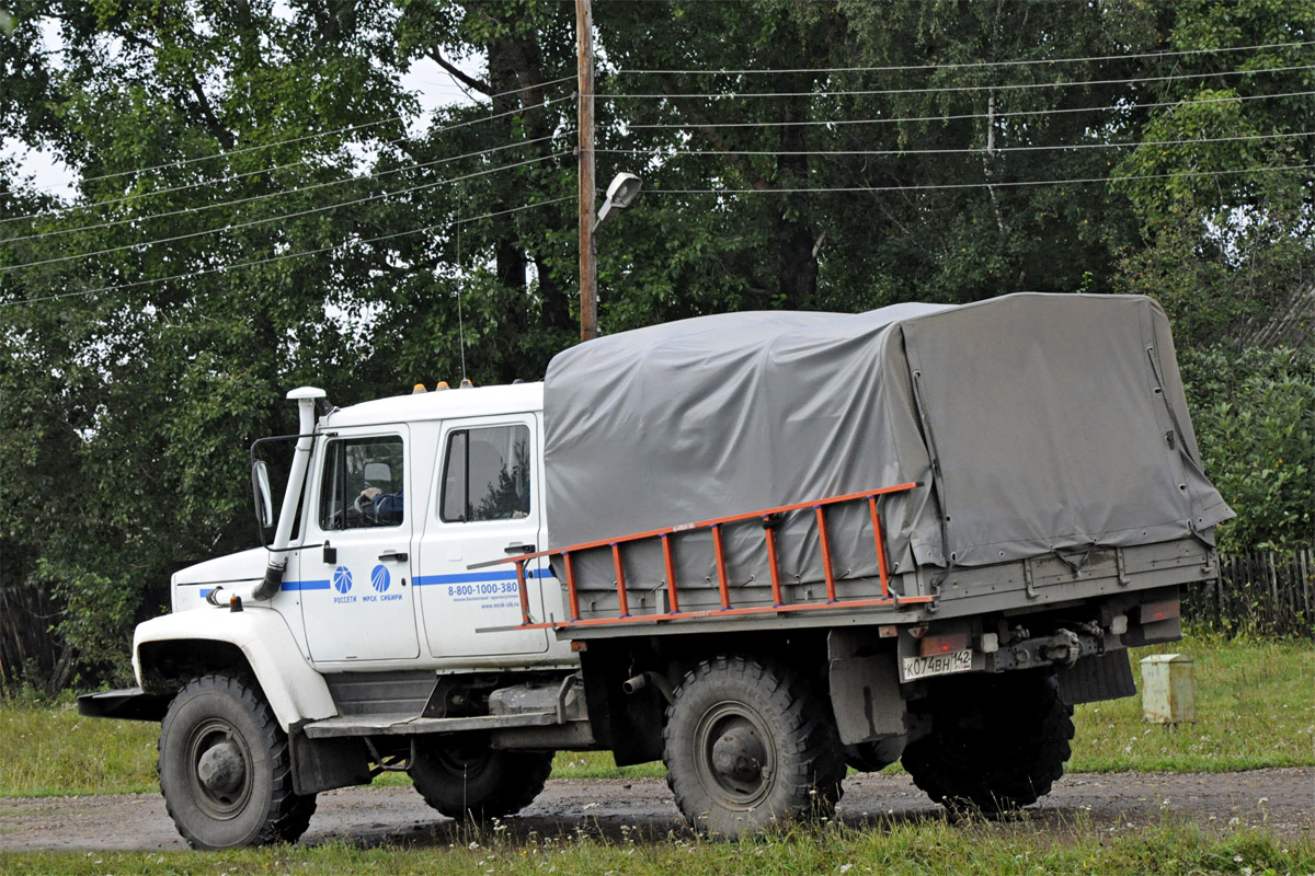 Кемеровская область, № К 074 ВН 142 — ГАЗ-33081 «Садко»