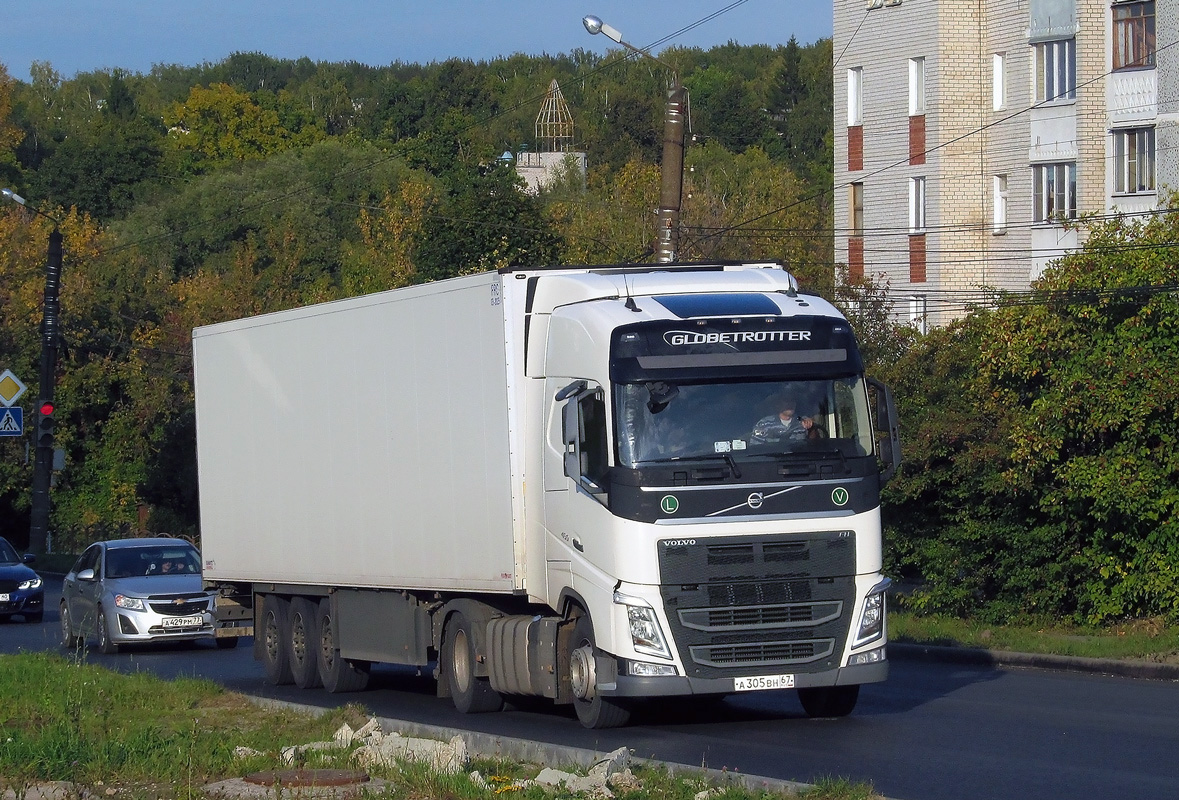 Смоленская область, № А 305 ВН 67 — Volvo ('2012) FH.460