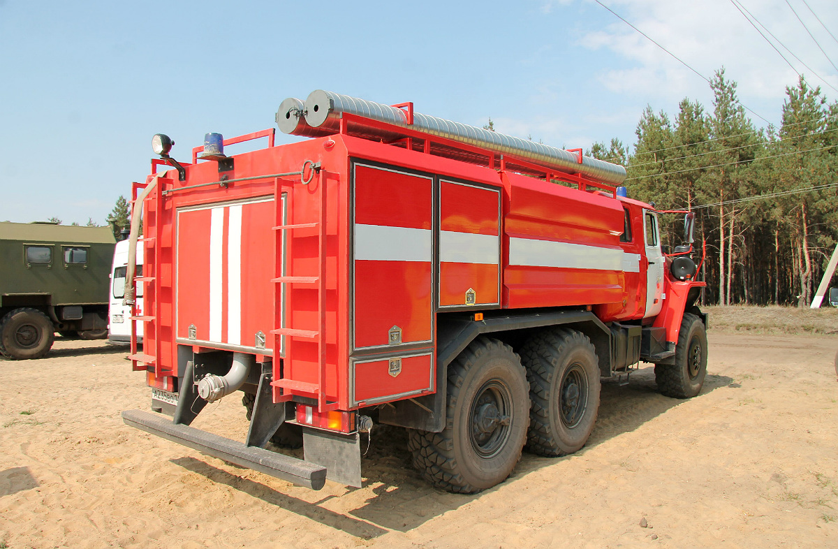 Воронежская область, № А 235 ВО 136 — Урал-5557-60