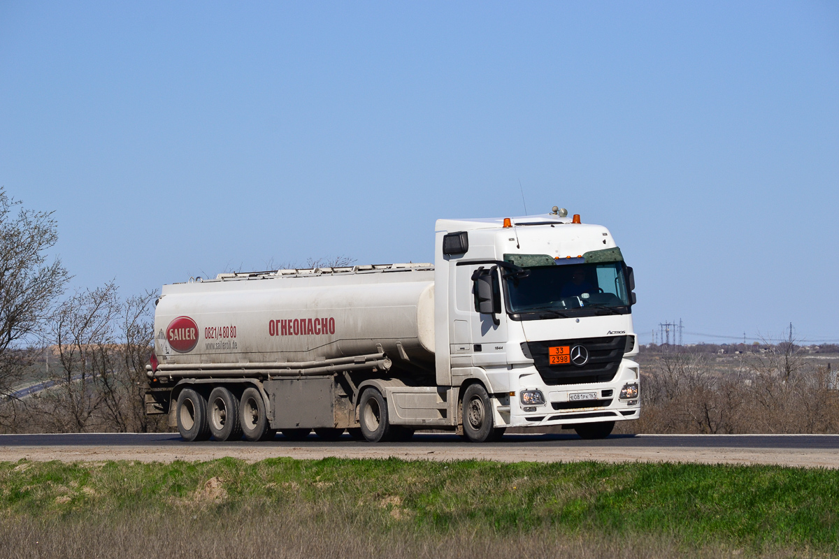 Ростовская область, № Е 081 РК 161 — Mercedes-Benz Actros ('2009) 1844