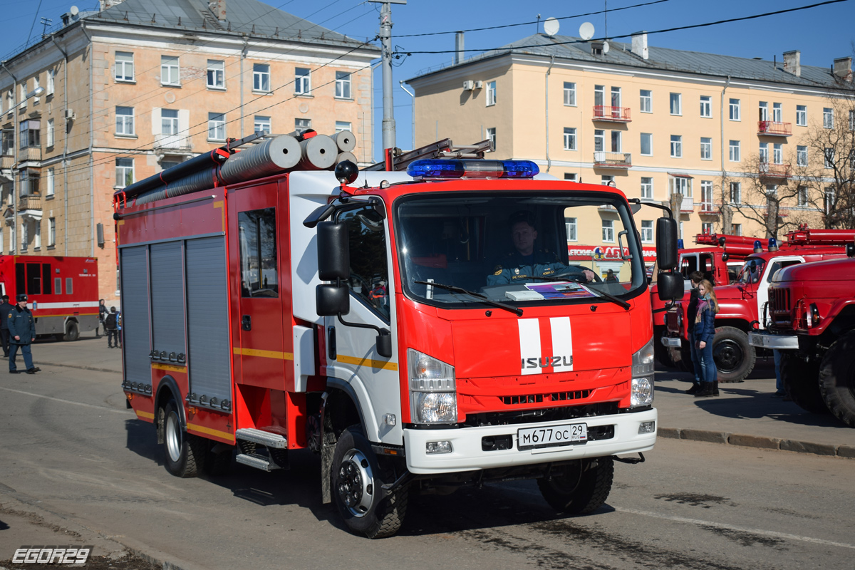 Архангельская область, № М 677 ОС 29 — Isuzu NРS75 [Z7X]