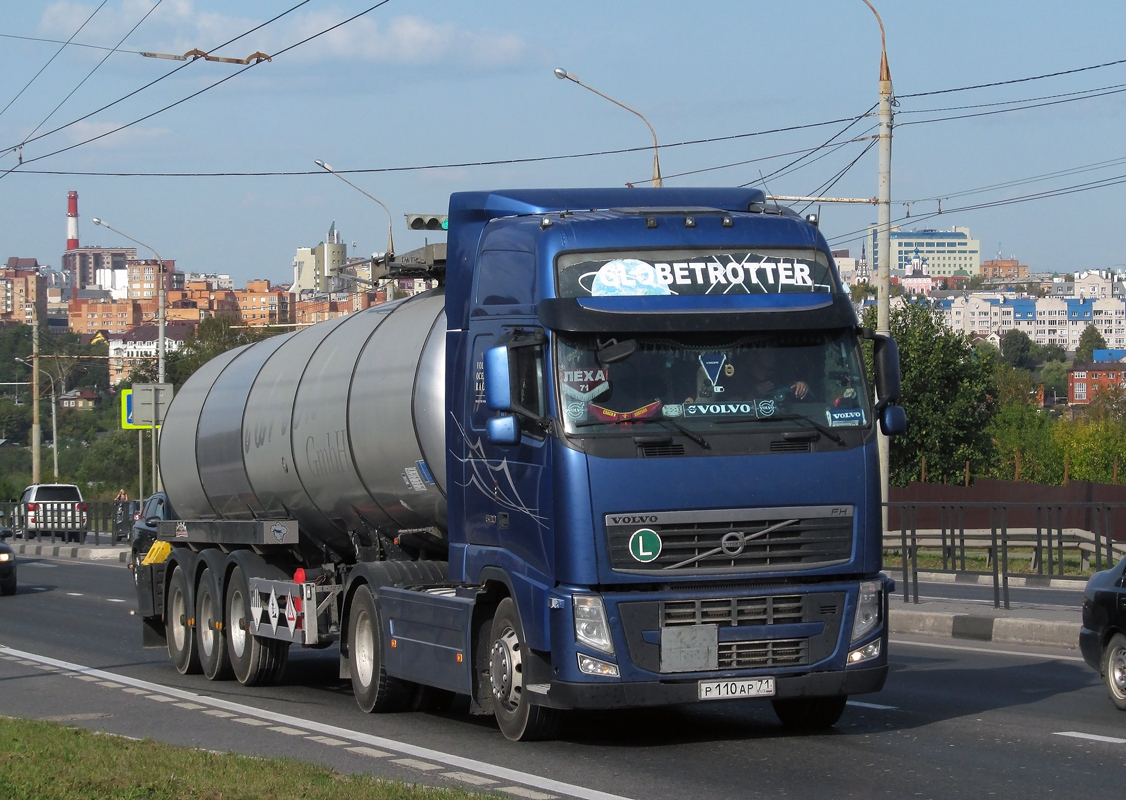 Тульская область, № Р 110 АР 71 — Volvo ('2008) FH.520