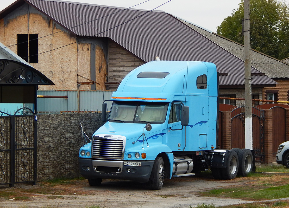 Белгородская область, № М 744 ВР 31 — Freightliner Century Class