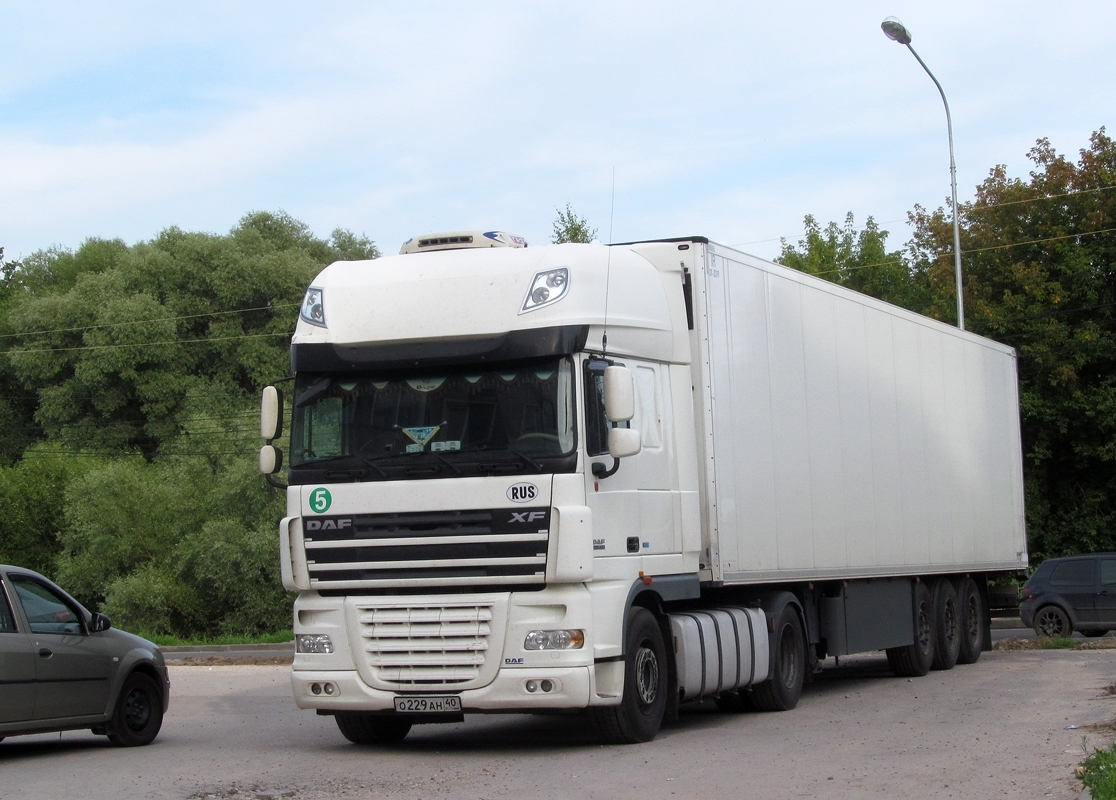 Калужская область, № О 229 АН 40 — DAF XF105 FT