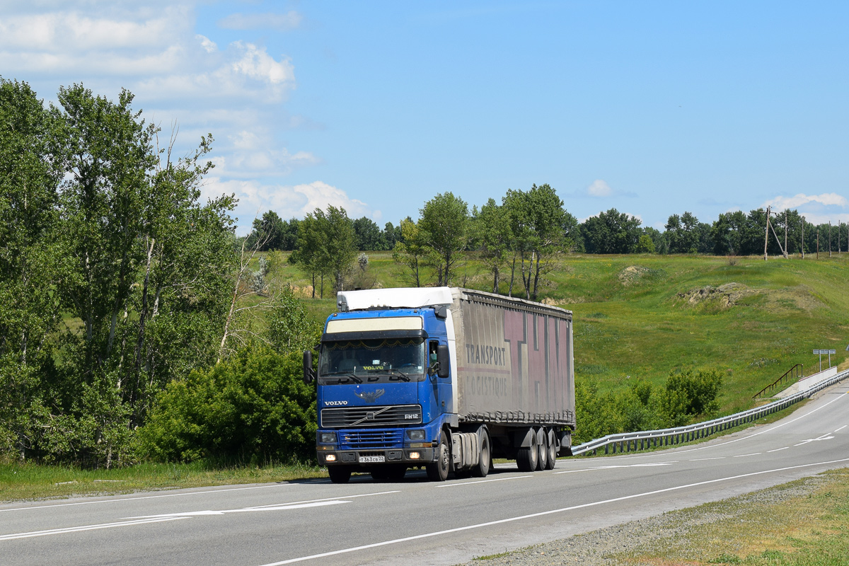 Алтайский край, № Т 363 СВ 22 — Volvo ('1993) FH12.420