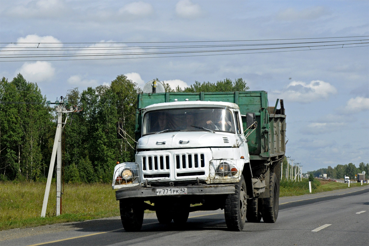 Кемеровская область, № У 771 РК 42 — ЗИЛ-495710