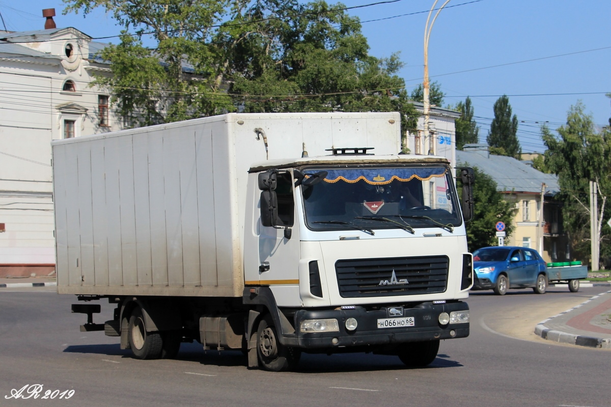 Тамбовская область, № Н 066 НО 68 — МАЗ-4371 (общая модель)