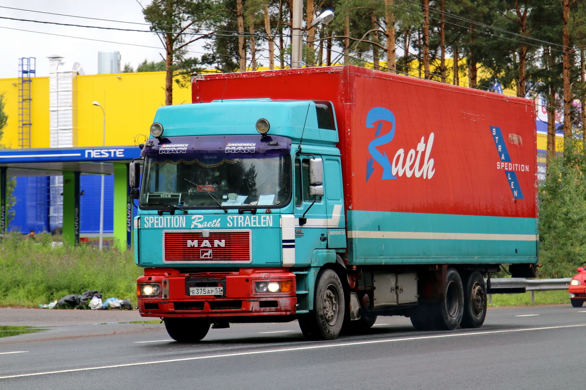 Новгородская область, № Е 375 АР 53 — MAN F2000 26.403