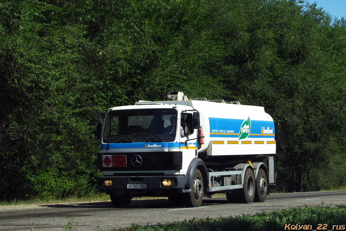 Алматы, № A 744 DL — Mercedes-Benz SK (общ. мод.)