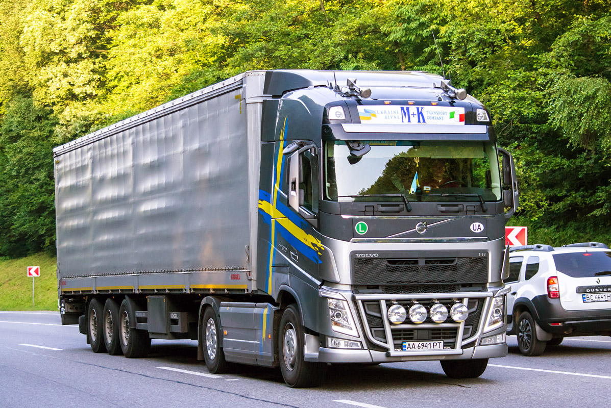 Ровненская область, № АА 6941 РТ — Volvo ('2012) FH.500