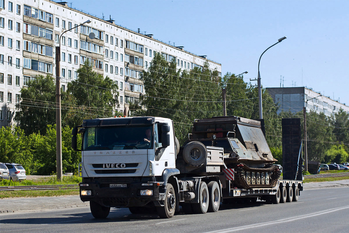 Новосибирская область, № Н 656 НК 154 — IVECO Trakker ('2007)