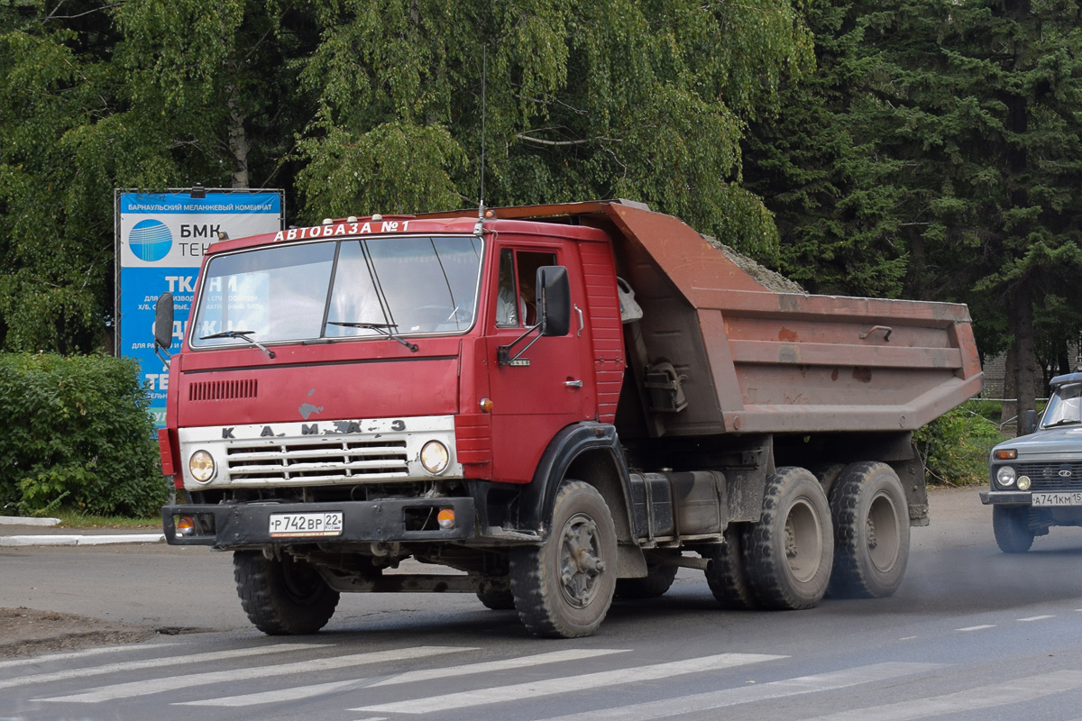 Алтайский край, № Р 742 ВР 22 — КамАЗ-5410