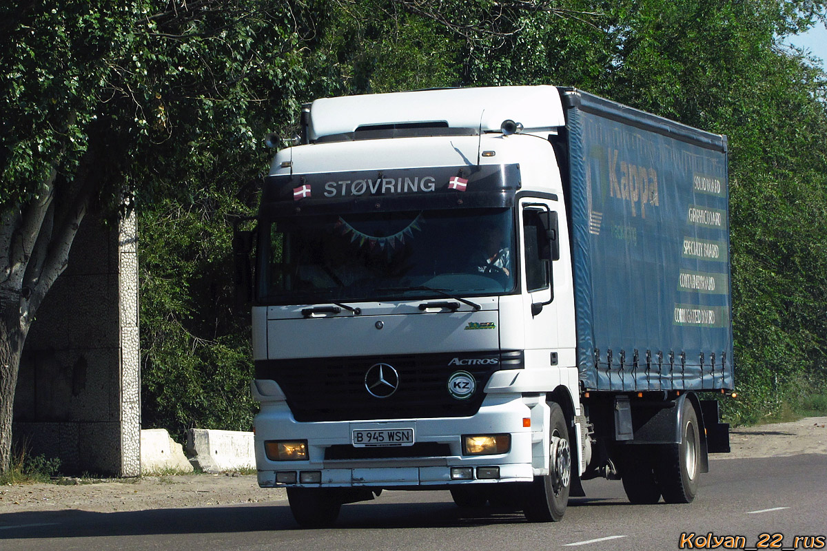 Алматинская область, № B 945 WSN — Mercedes-Benz Actros ('1997) 1831