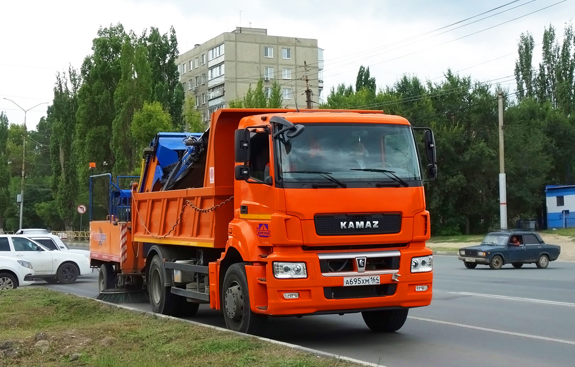 Саратовская область, № А 695 ХМ 164 — КамАЗ-5325-G5