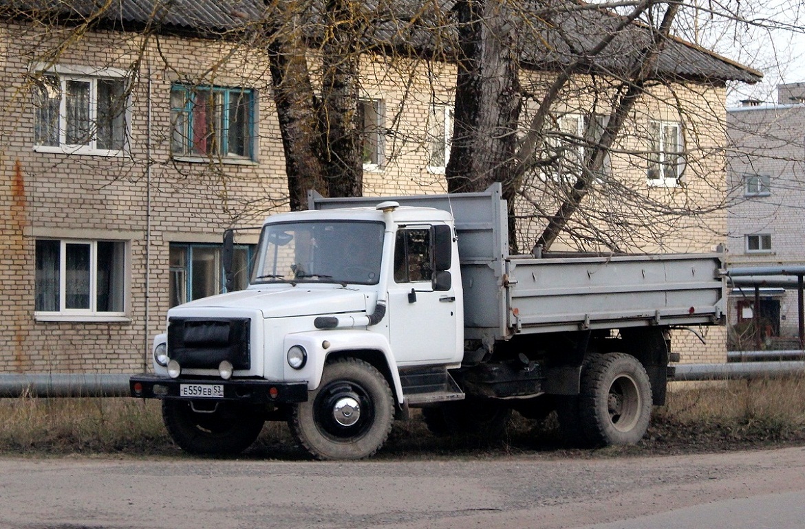 Псковская область, № Е 559 ЕВ 53 — ГАЗ-3309