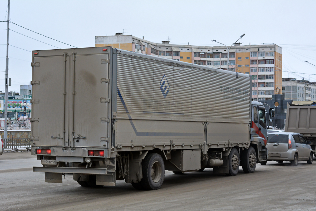 Приморский край, № Т 158 ВК 125 — Isuzu Giga (общая модель)