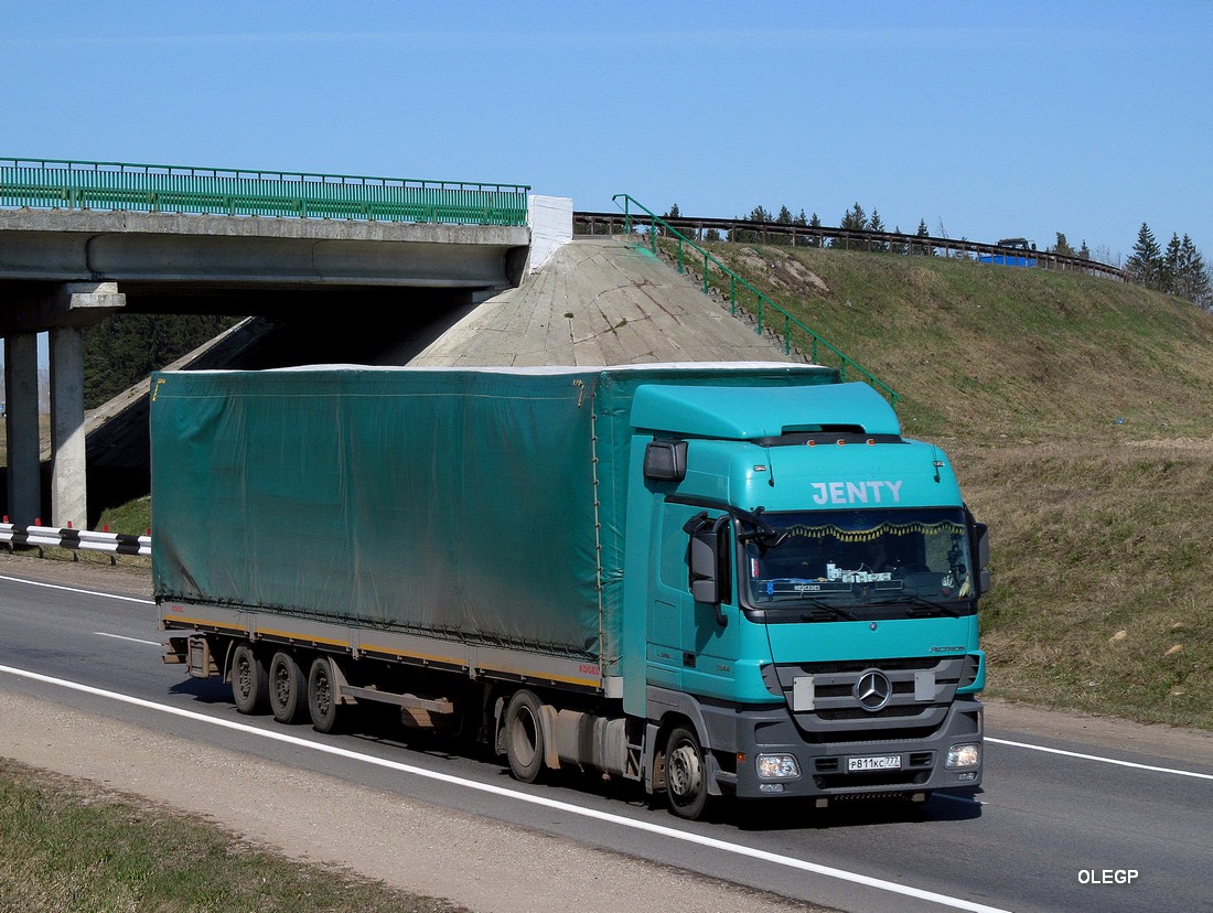 Москва, № Р 811 КС 777 — Mercedes-Benz Actros ('2009) 1844