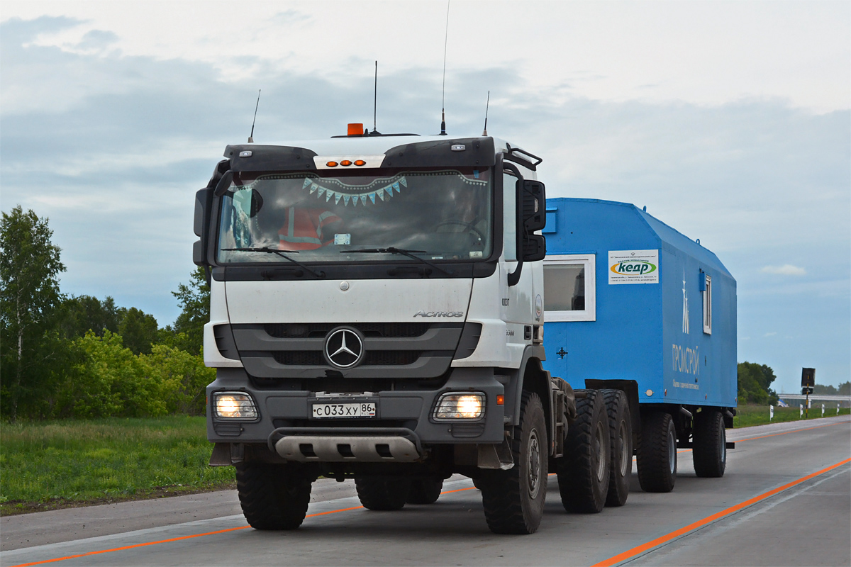 Ханты-Мансийский автоном.округ, № С 033 ХУ 86 — Mercedes-Benz Actros ('2009)