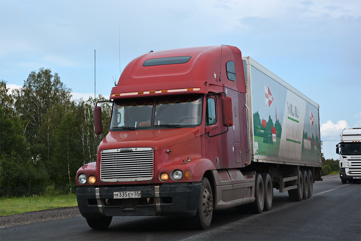 Омская область, № М 335 ЕУ 55 — Freightliner Century Class