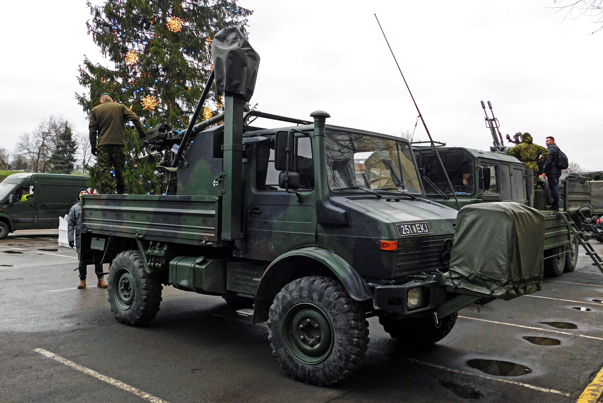 Эстония, № 251 EKJ — Mercedes-Benz Unimog (общ.м)