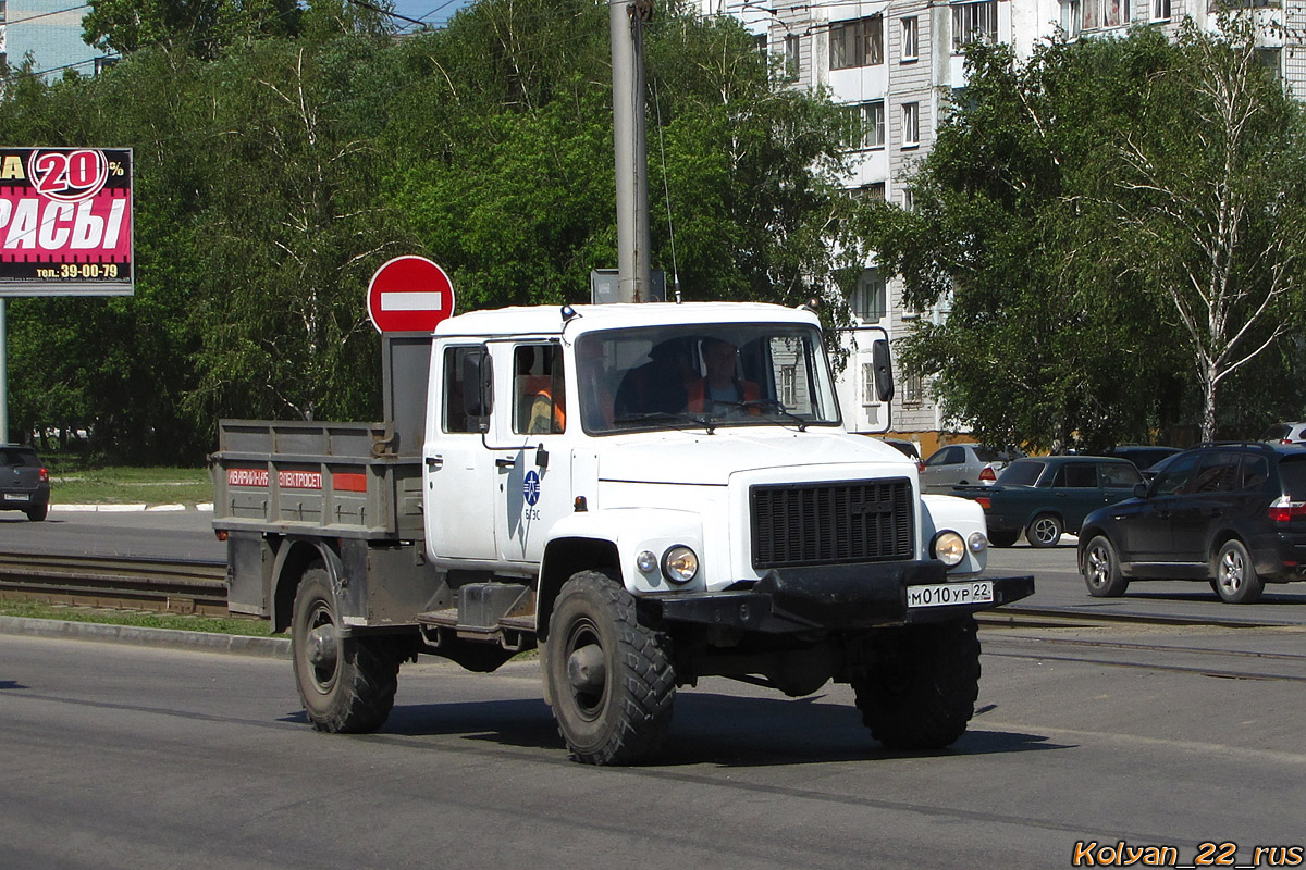 Алтайский край, № М 010 УР 22 — ГАЗ-33081 «Садко»