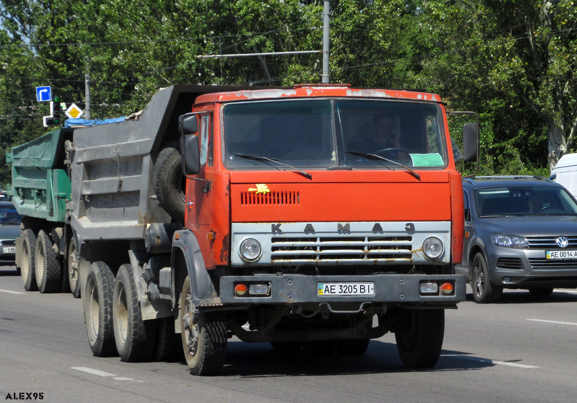 Днепропетровская область, № АЕ 3205 ВІ — КамАЗ-5511