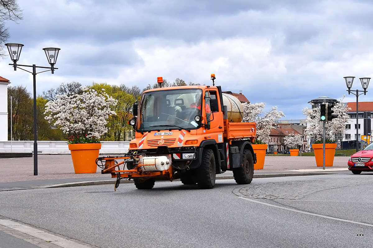 Германия, № OHV-BH 24 — Mercedes-Benz Unimog (общ.м)