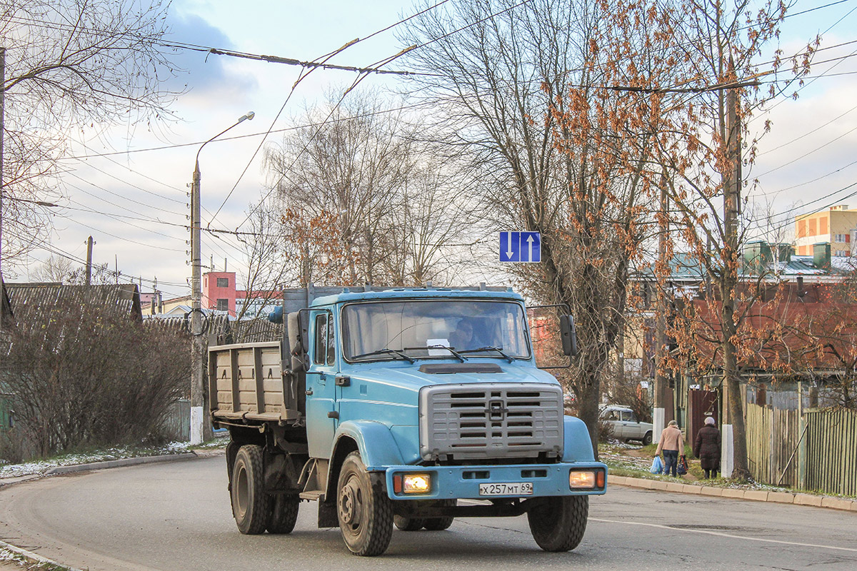 Тверская область, № Х 257 МТ 69 — ЗИЛ-494560