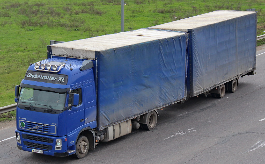 Одесская область, № ВН 4420 СМ — Volvo ('2002) FH-Series