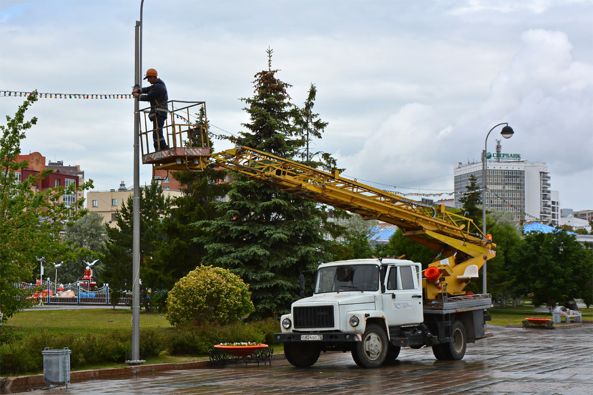 Тюменская область, № О 824 ОС 72 — ГАЗ-3309