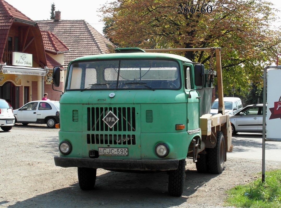 Венгрия, № CJC-590 — IFA W50L/K; Венгрия — Сбор винограда в Венгрии