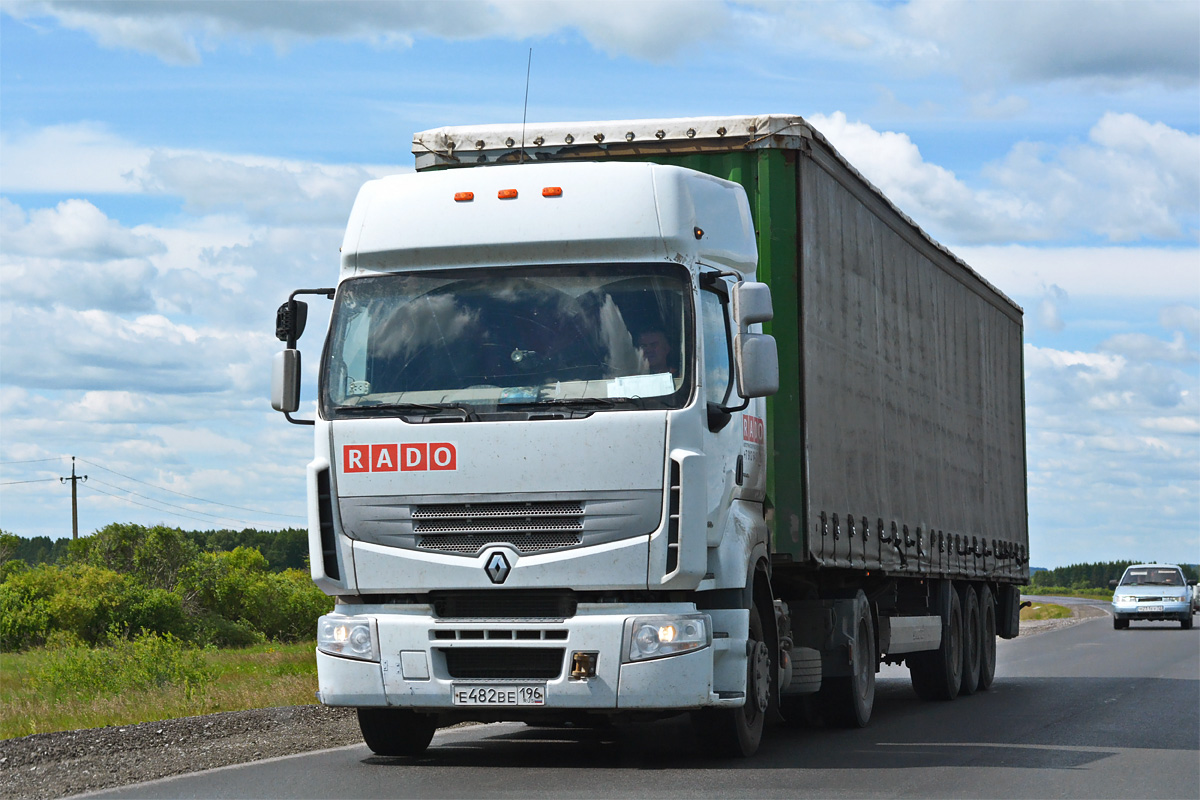 Свердловская область, № Е 482 ВЕ 196 — Renault Premium ('2006) [X9P]