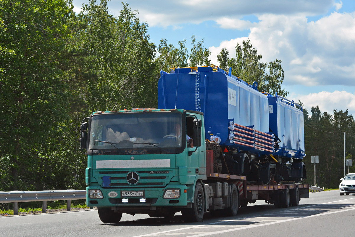 Свердловская область, № К 933 УУ 196 — Mercedes-Benz Actros ('2003) 1832