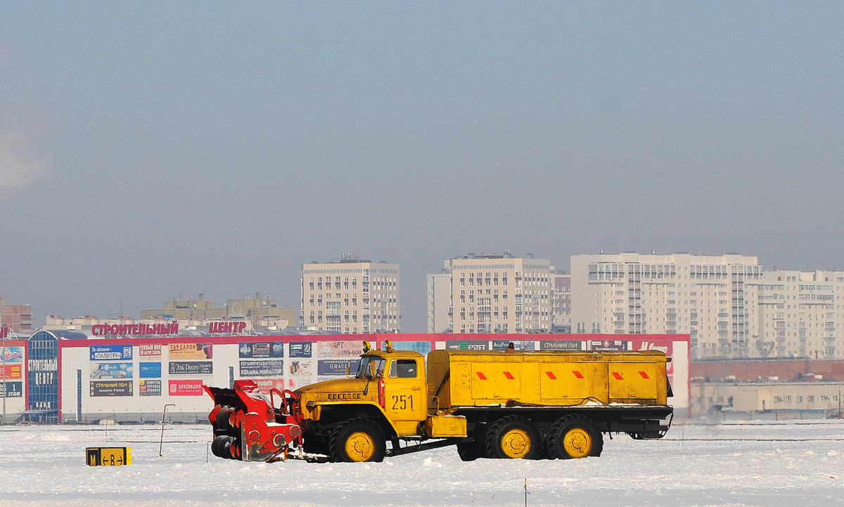 Омская область, № 251 — Урал-4320 / 5557 (общая модель)