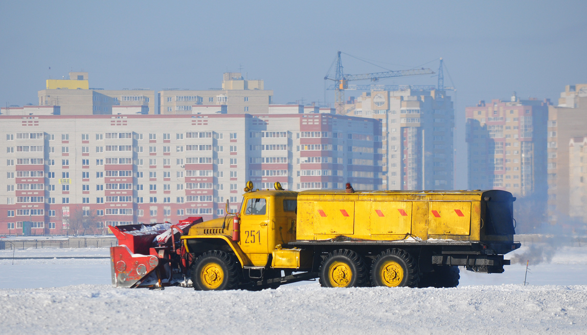 Омская область, № 251 — Урал-4320 / 5557 (общая модель)