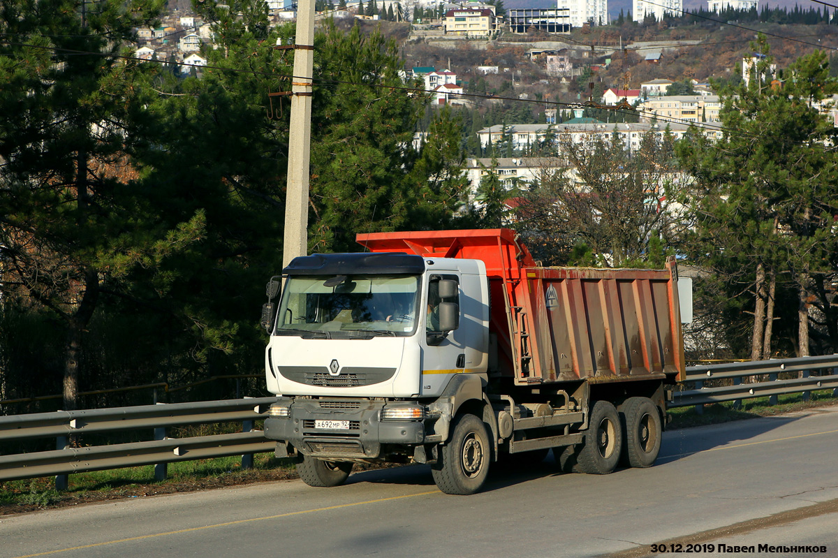 Севастополь, № А 692 МР 92 — Renault Kerax [X9P]