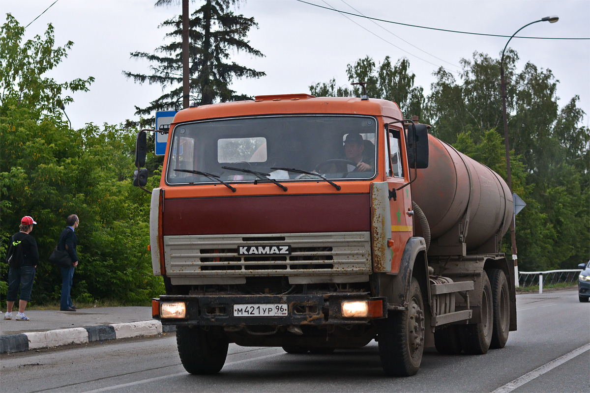 Свердловская область, № М 421 УР 96 — КамАЗ-53215-15 [53215R]