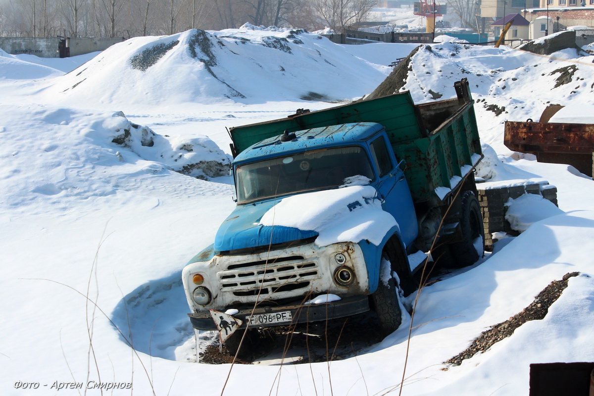 Восточно-Казахстанская область, № F 096 PF — ЗИЛ-495810