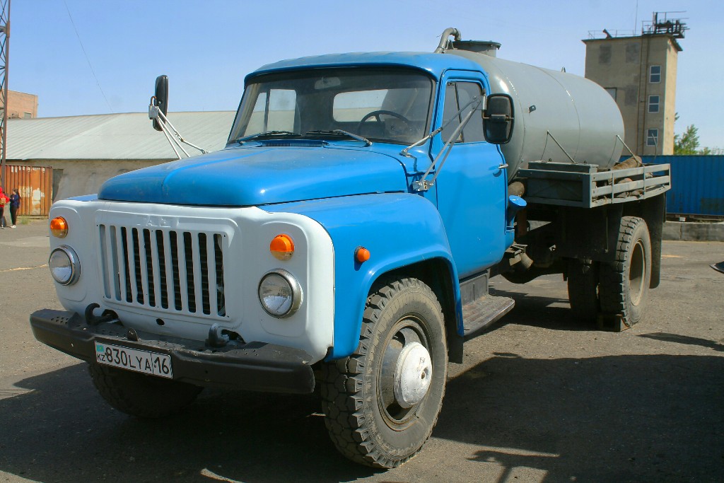 Восточно-Казахстанская область, № 830 LYA 16 — ГАЗ-53-12