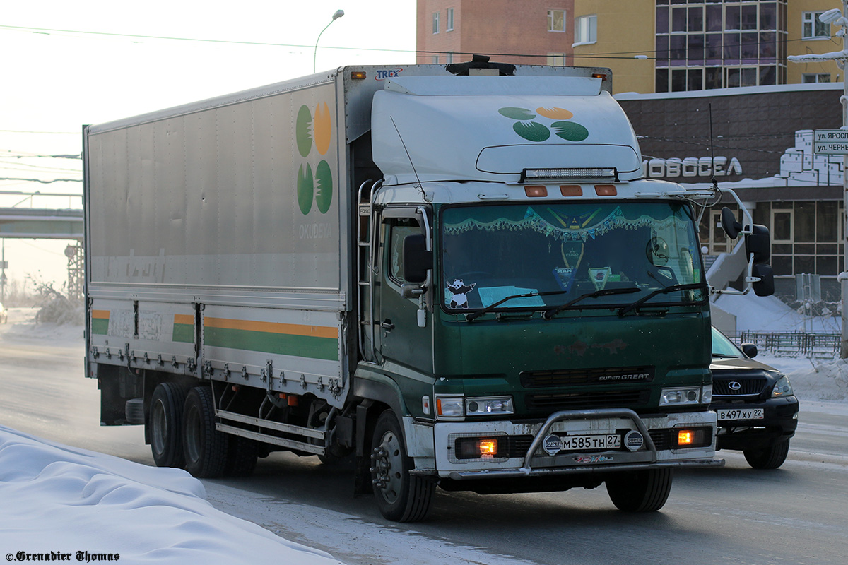 Хабаровский край, № М 585 ТН 27 — Mitsubishi Fuso Super Great