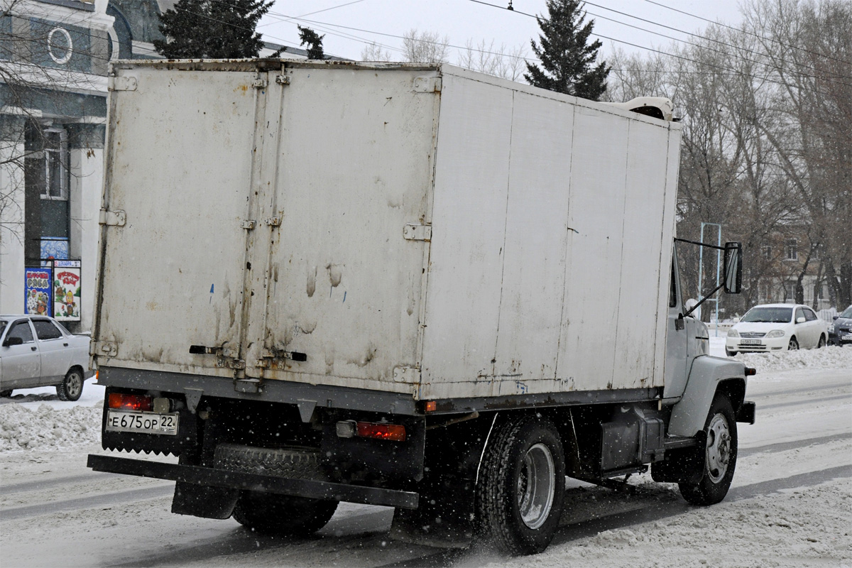 Алтайский край, № Е 675 ОР 22 — ГАЗ-3309