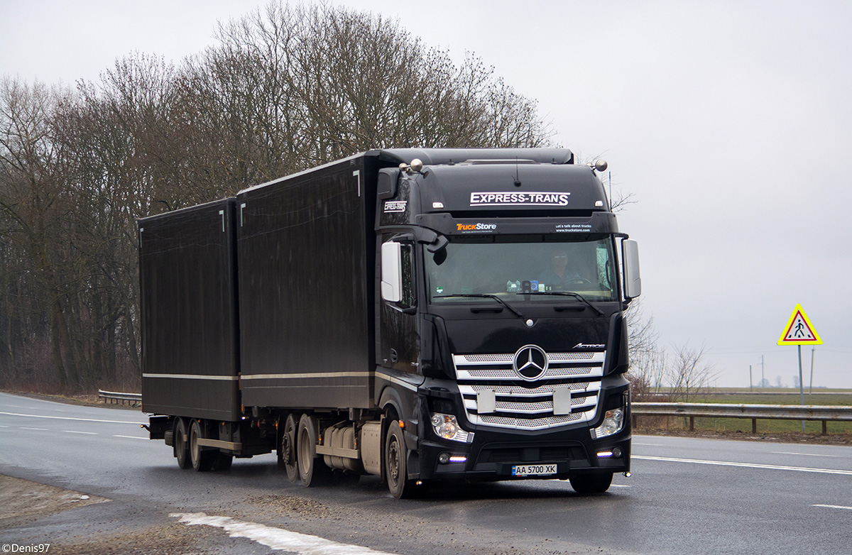 Киев, № АА 5700 ХК — Mercedes-Benz Actros ('2011) 2545