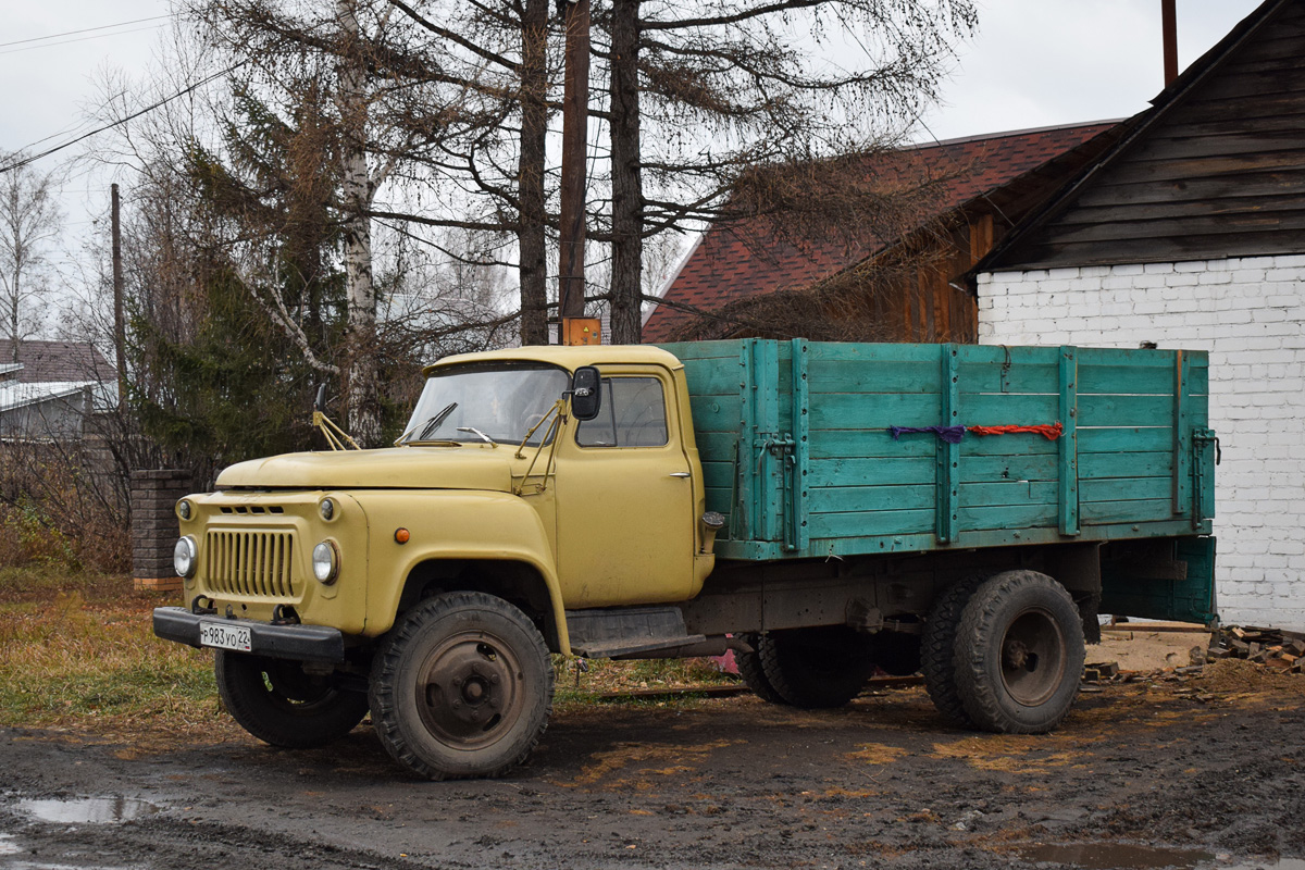 Алтайский край, № Р 983 УО 22 — ГАЗ-52-01